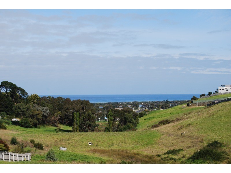 71 Stirling Drive, Lakes Entrance VIC 3909