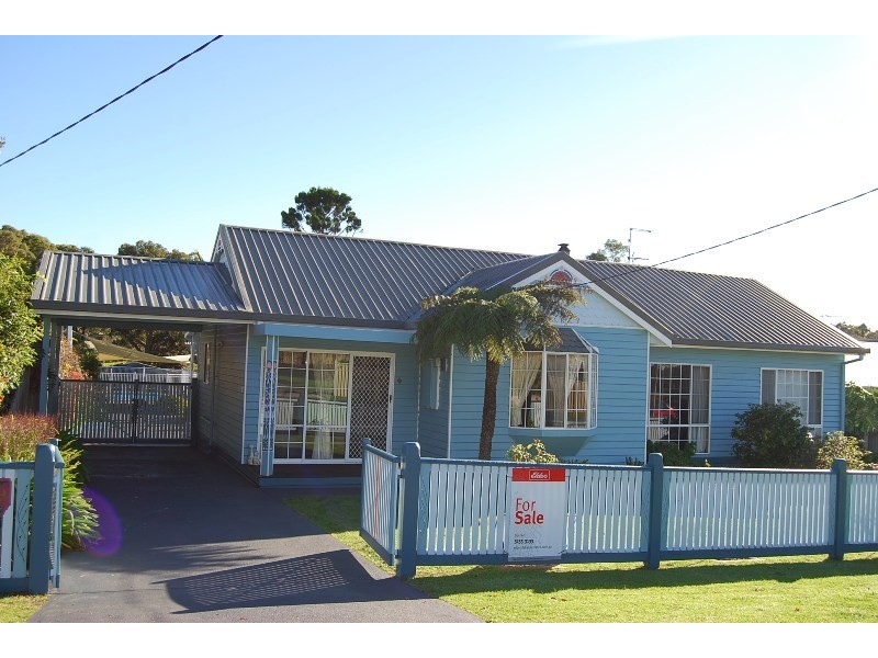 89 Hazel Road, Lakes Entrance VIC 3909