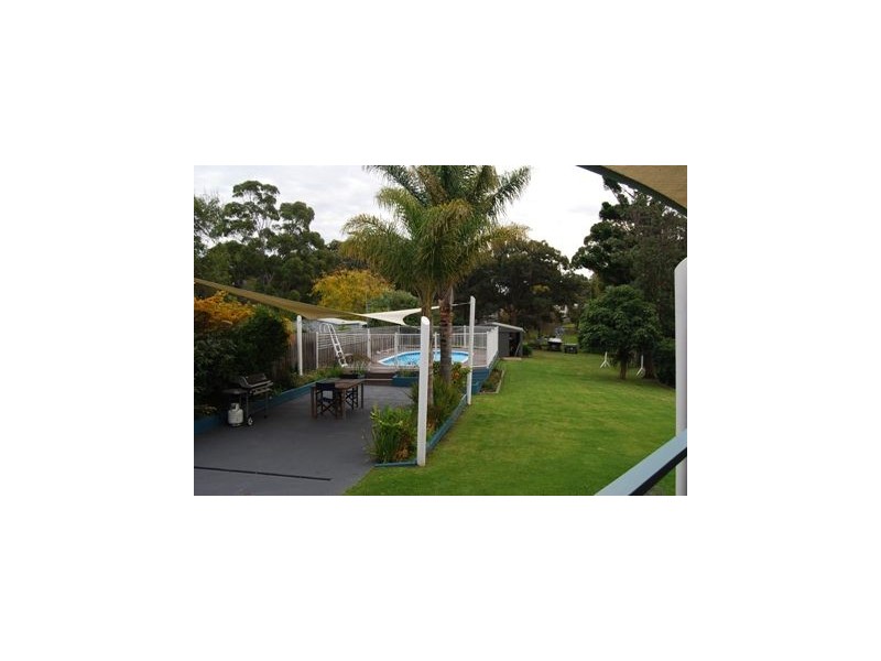 89 Hazel Road, Lakes Entrance VIC 3909