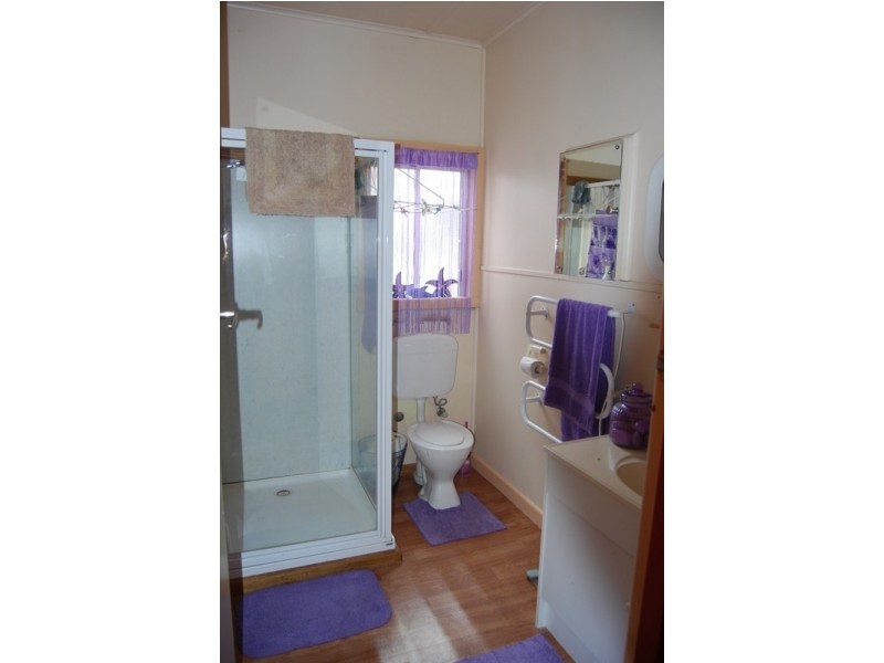 5 Coates Road, Lakes Entrance VIC 3909