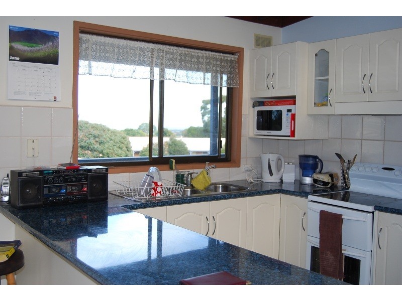 29 Grandview Road, Lakes Entrance VIC 3909