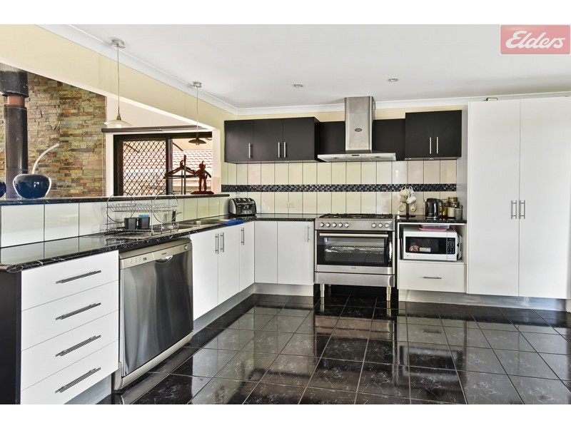 49 Point Road, Kalimna VIC 3909