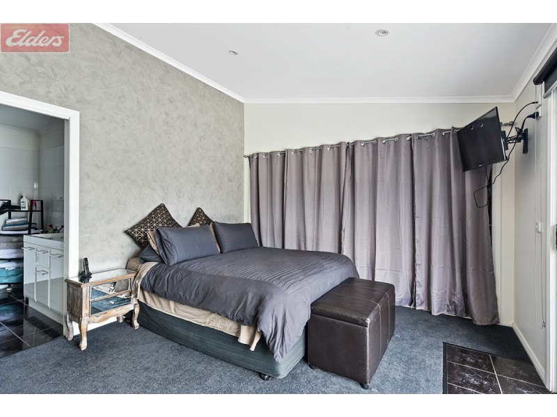 49 Point Road, Kalimna VIC 3909