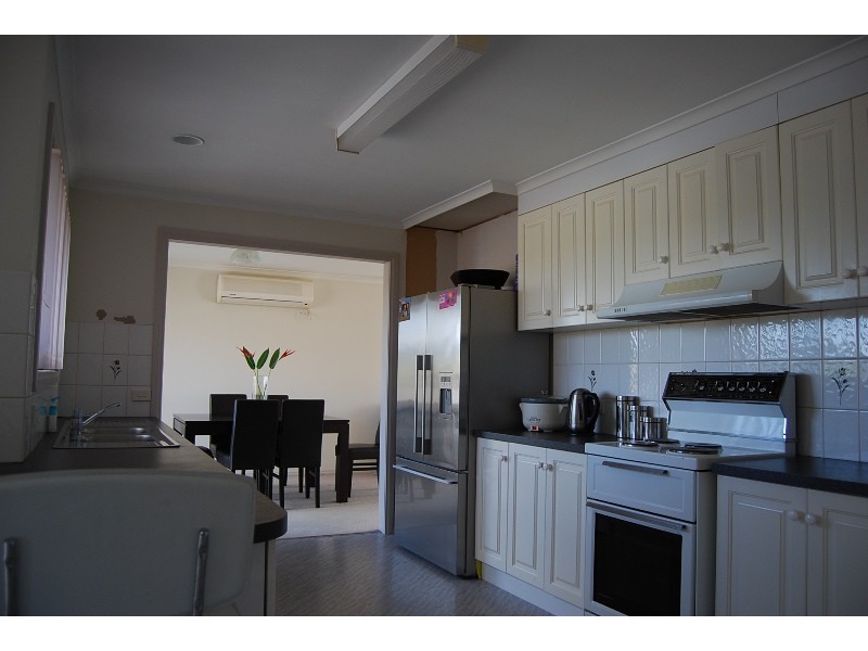 12 Stirling Drive, Lakes Entrance VIC 3909