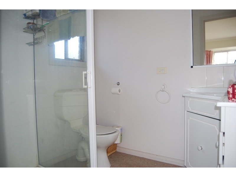 12 Stirling Drive, Lakes Entrance VIC 3909