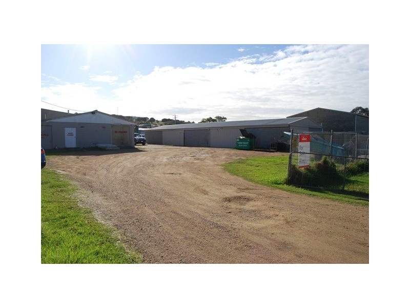 29 Coates Road, Lakes Entrance VIC 3909
