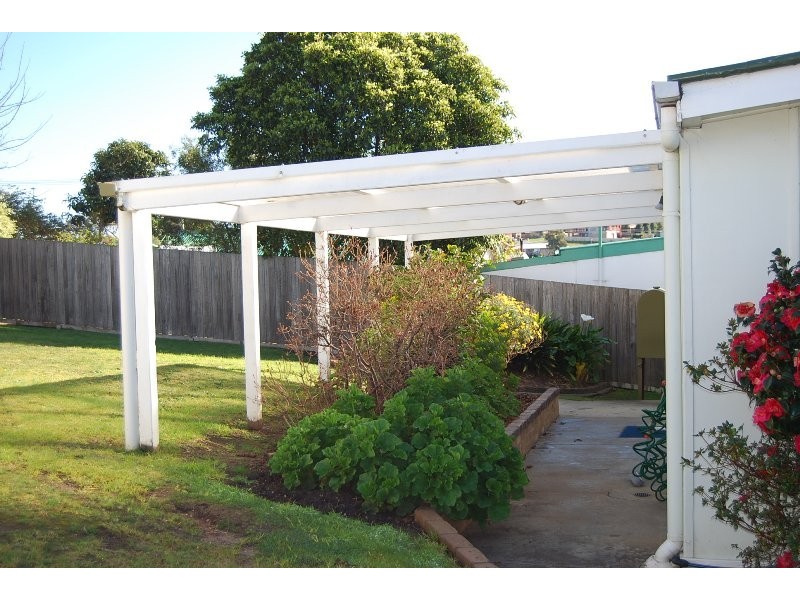 65 Carpenter Street, Lakes Entrance VIC 3909