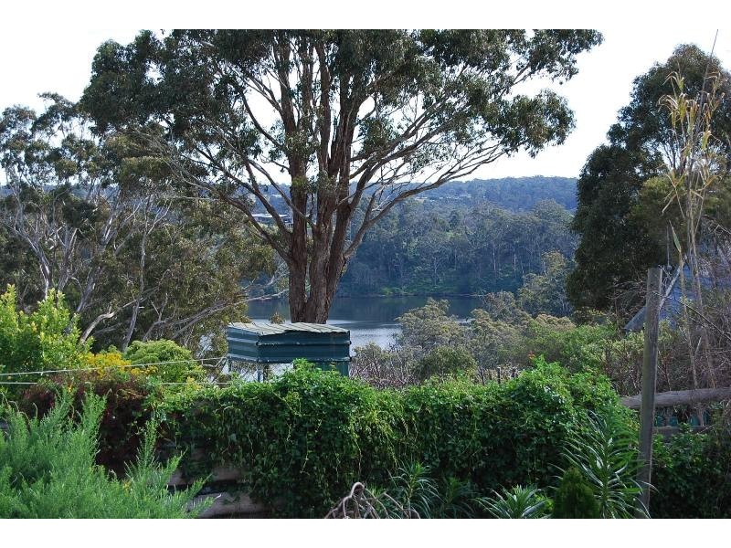 86B Capes Road, Lakes Entrance VIC 3909