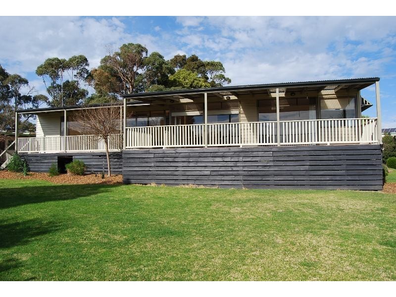 86B Capes Road, Lakes Entrance VIC 3909