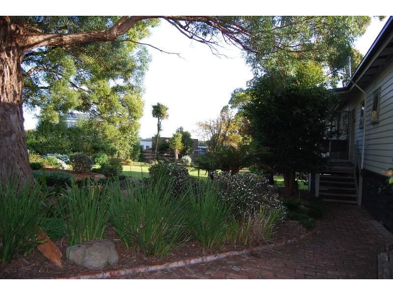 86B Capes Road, Lakes Entrance VIC 3909