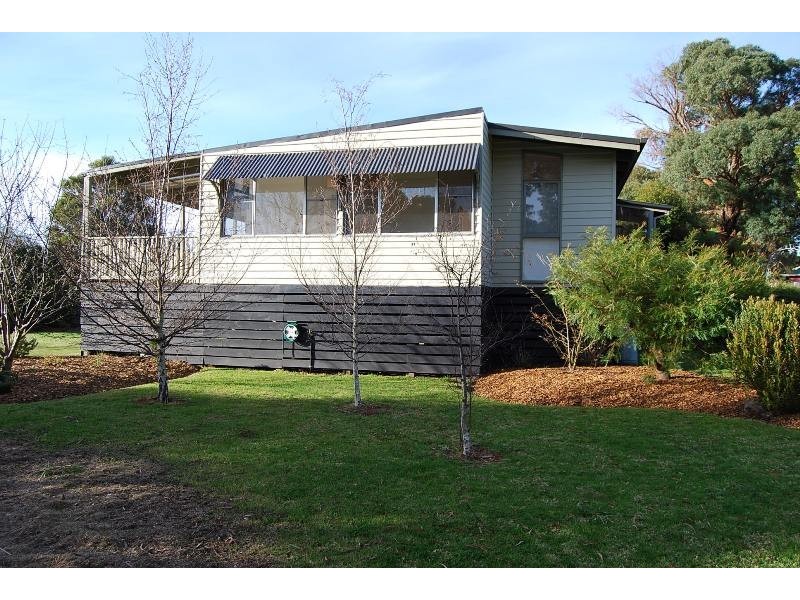 86B Capes Road, Lakes Entrance VIC 3909