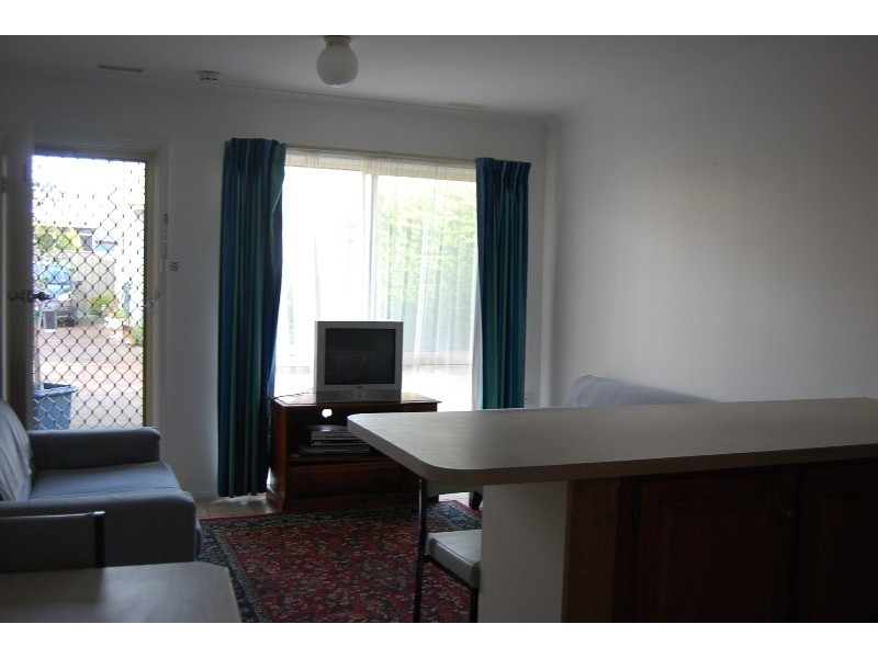 3 – 7 Merrangbaur Street, Lakes Entrance VIC 3909