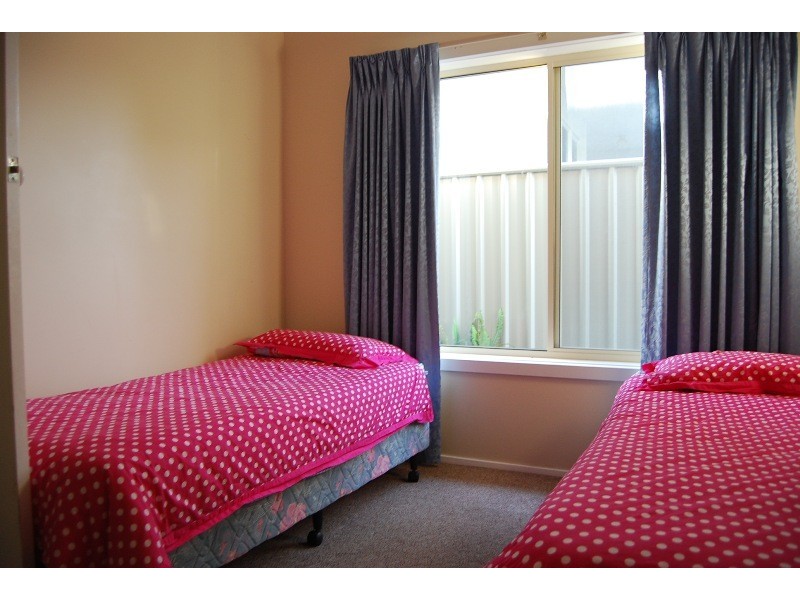 3 – 7 Merrangbaur Street, Lakes Entrance VIC 3909