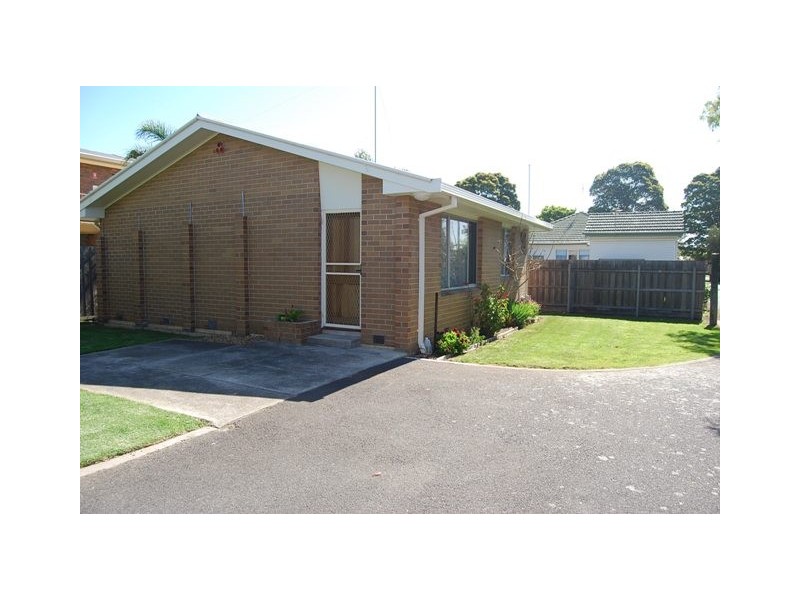 1/36 Carpenter, Lakes Entrance VIC 3909