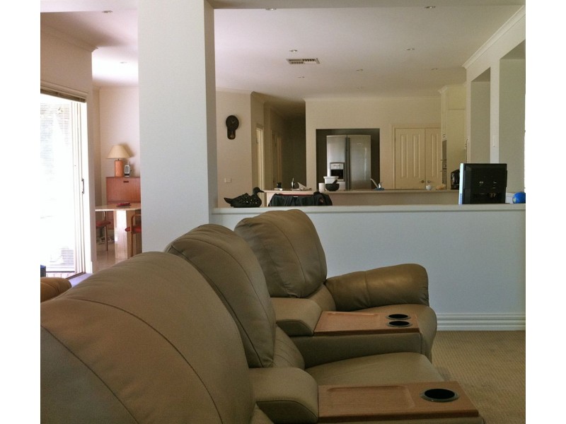 81 Lakeshore Drive, Nungurner VIC 3909