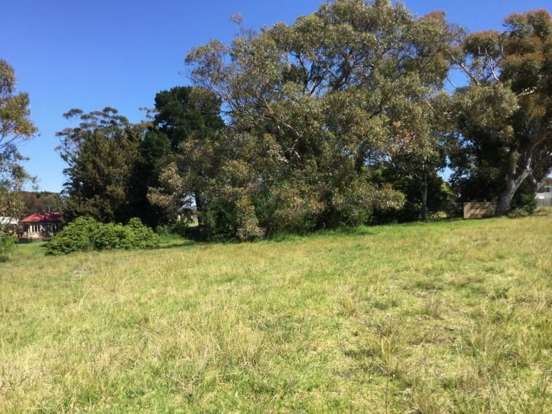 13 Peter Road, Metung VIC 3904