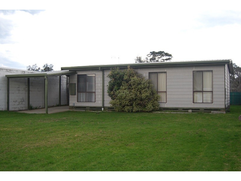 40 Don Road, Lakes Entrance VIC 3909