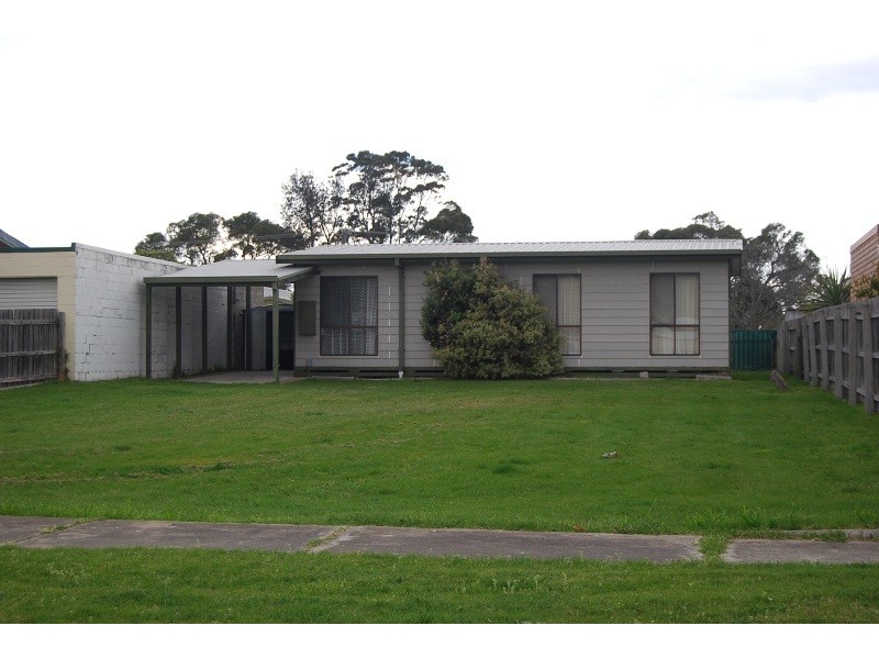 40 Don Road, Lakes Entrance VIC 3909