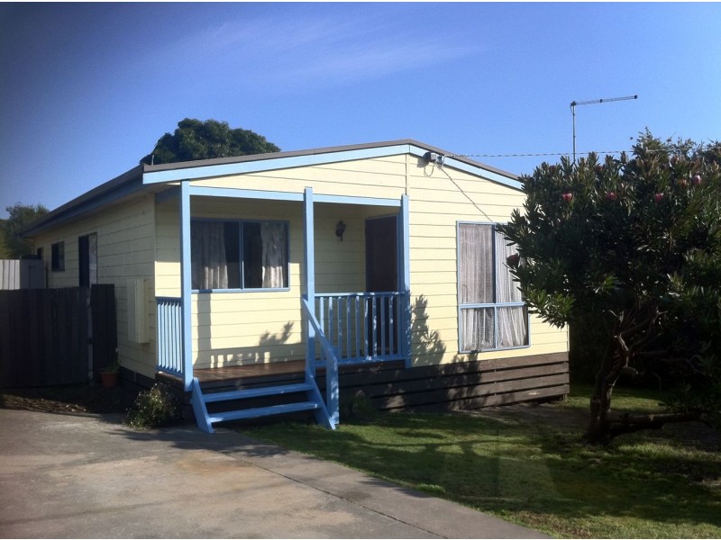 21 Point Road, Kalimna VIC 3909