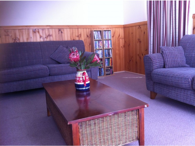 21 Point Road, Kalimna VIC 3909