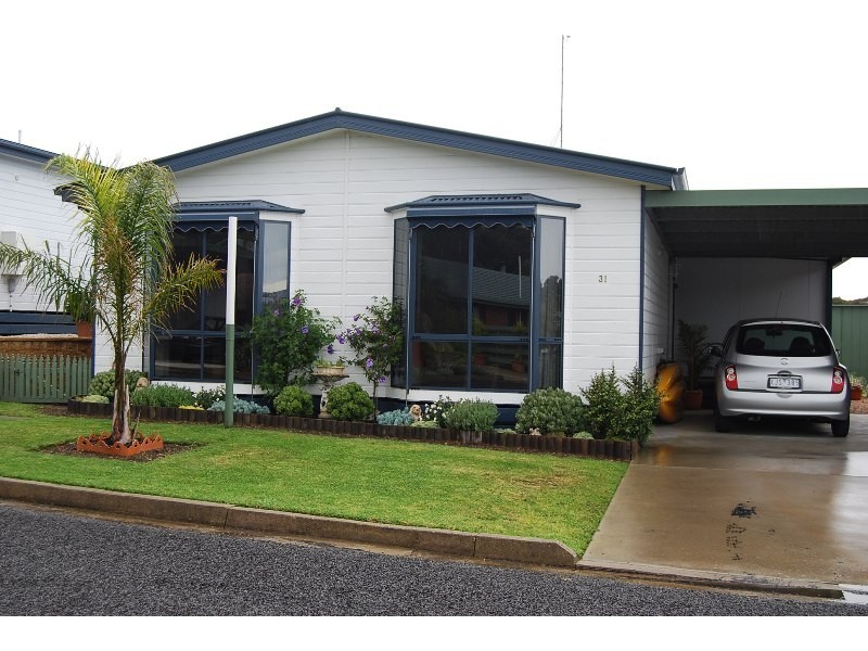 31-86 Golf Links Road, Lakes Entrance VIC 3909