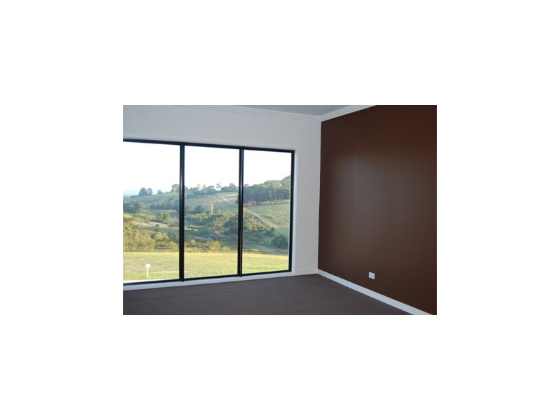 14 Riviera Court, Lakes Entrance VIC 3909