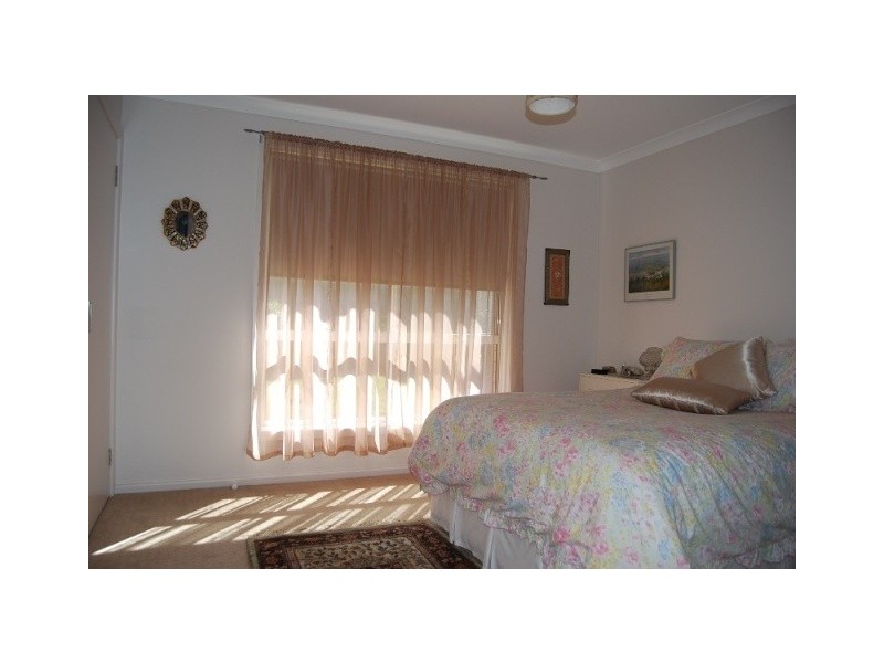 69 Golf Links Road, Lakes Entrance VIC 3909