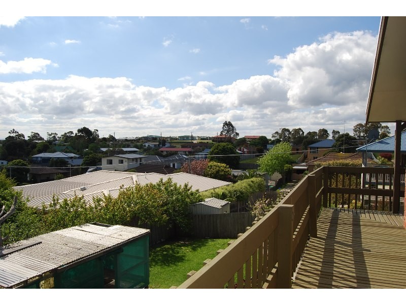 25 Abalone Avenue, Lakes Entrance VIC 3909