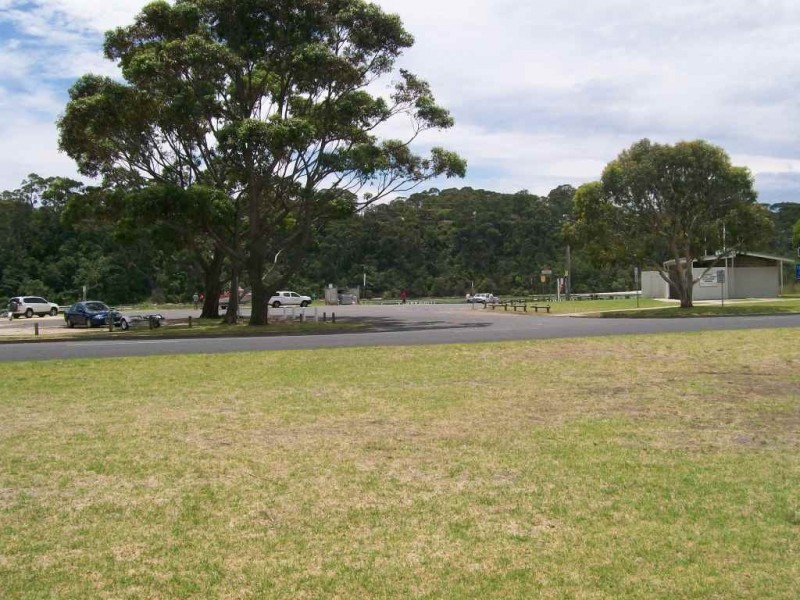 16 Marine Parade, Lakes Entrance VIC 3909