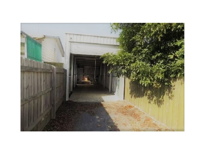 16 Marine Parade, Lakes Entrance VIC 3909