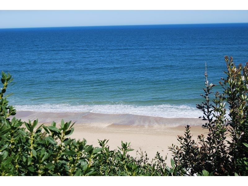 48 Lind Drive, Lakes Entrance VIC 3909