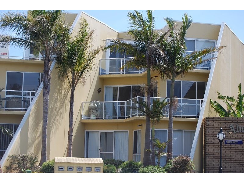 4 641 Esplanade, Lakes Entrance VIC 3909