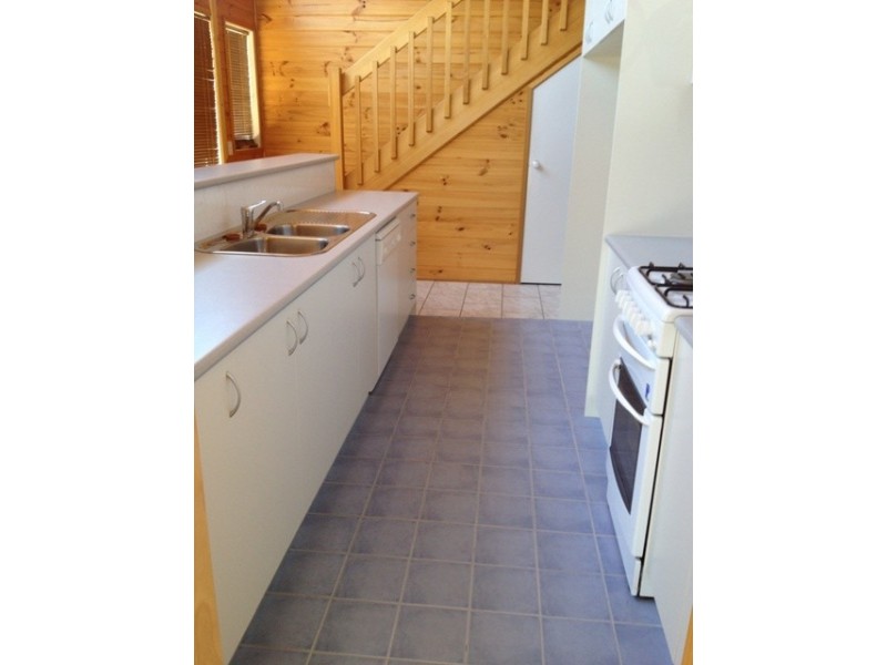 118 Marine Parade, Lakes Entrance VIC 3909