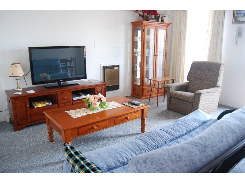 1/12 Clarkes Road, Lakes Entrance VIC 3909