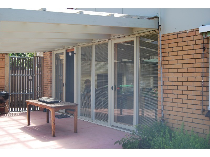 7 Bowler Street, Lakes Entrance VIC 3909