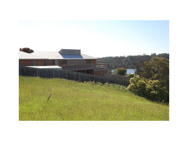 6 The Balcony, Lakes Entrance VIC 3909
