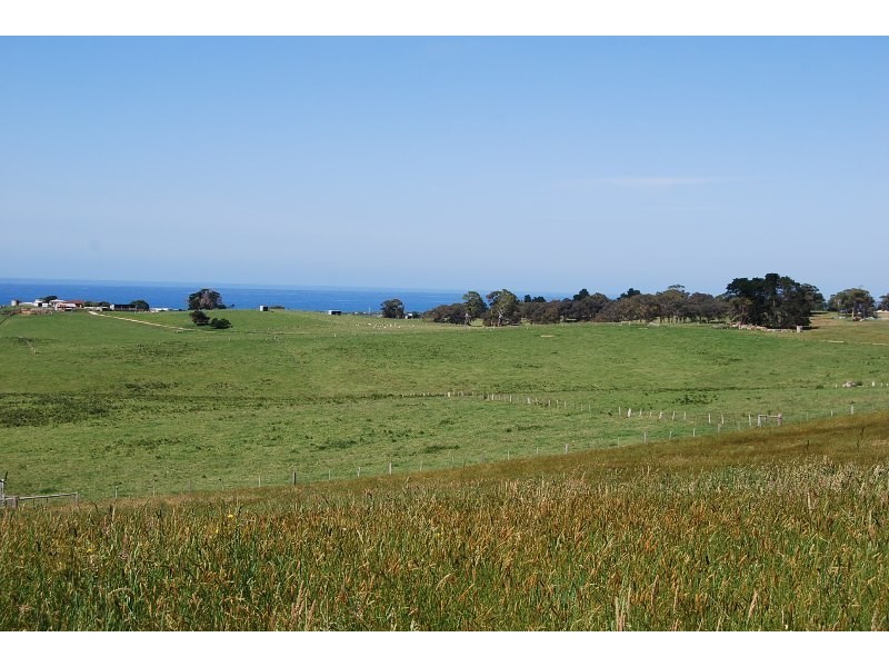 92 Thorpes Lane, Lakes Entrance VIC 3909