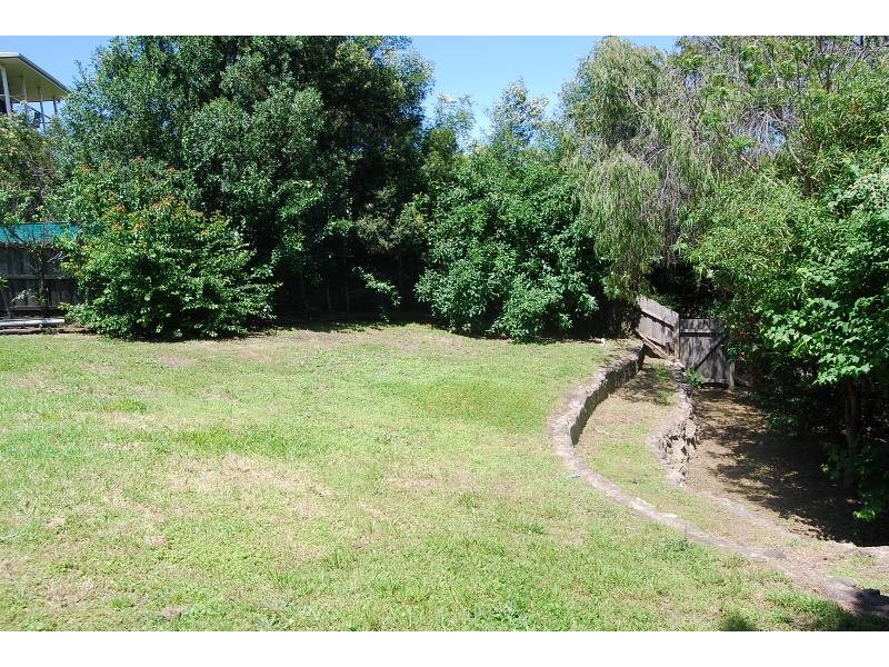 17 Nautilus Way, Lakes Entrance VIC 3909