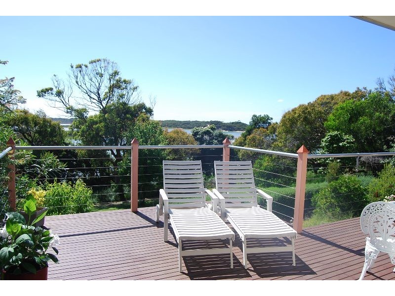 62 Lakeside Drive, Lake Tyers Beach VIC 3909