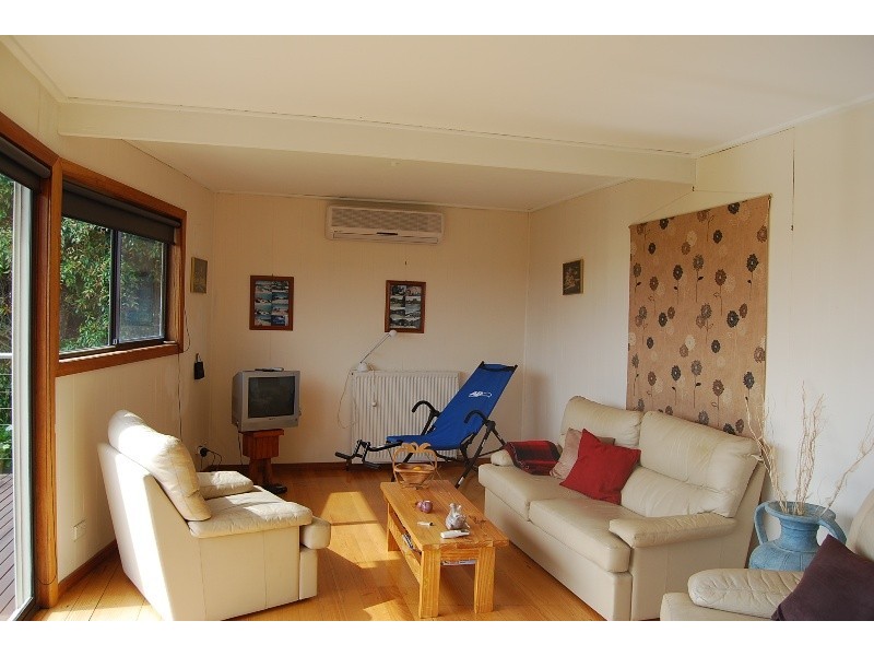 62 Lakeside Drive, Lake Tyers Beach VIC 3909