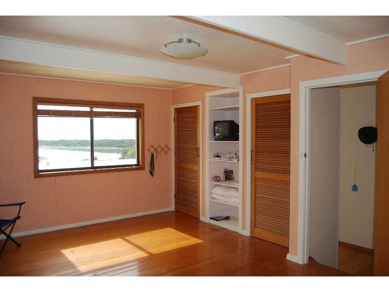 62 Lakeside Drive, Lake Tyers Beach VIC 3909