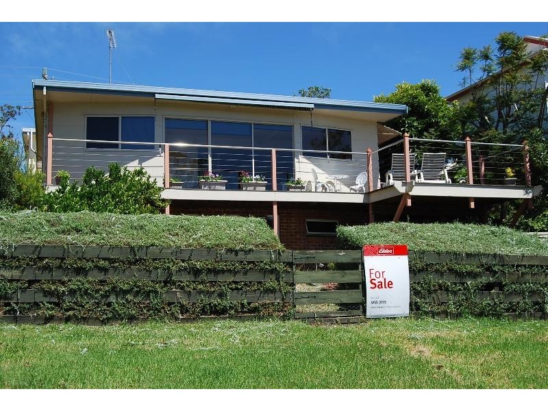 62 Lakeside Drive, Lake Tyers Beach VIC 3909