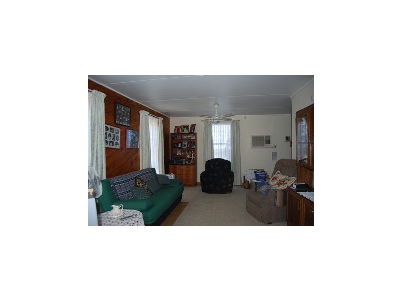 14 Archer Court, Lakes Entrance VIC 3909