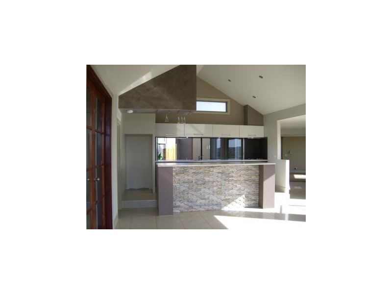 131 Albatross Road, Lakes Entrance VIC 3909