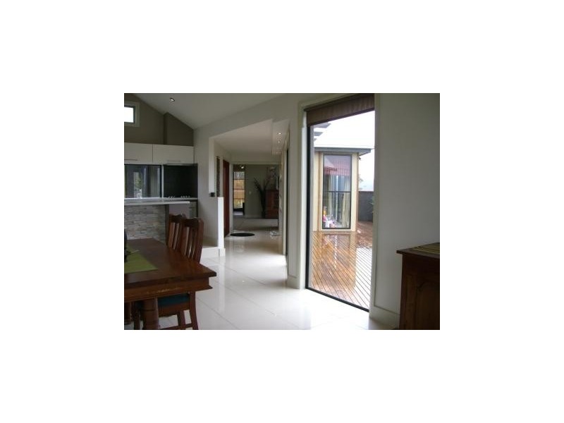 131 Albatross Road, Lakes Entrance VIC 3909