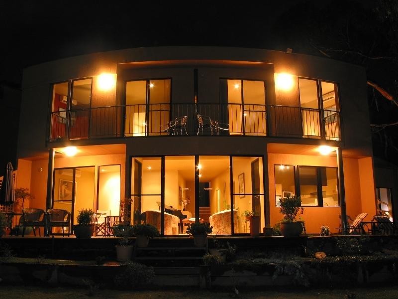 Apartment 1/12 Clara Street, Lakes Entrance VIC 3909