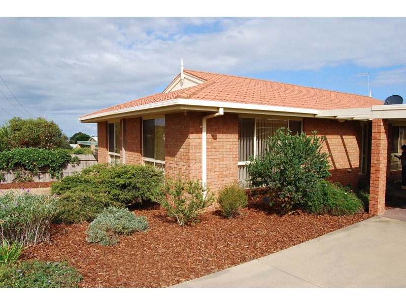 13 McCue Road, Lakes Entrance VIC 3909