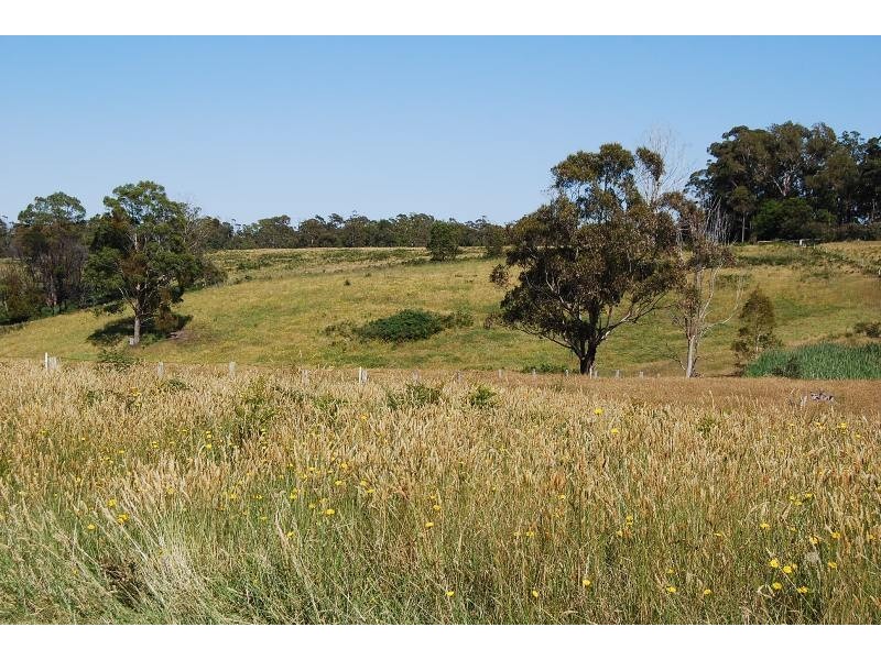 90 Robertsons Road, Kalimna West VIC 3909