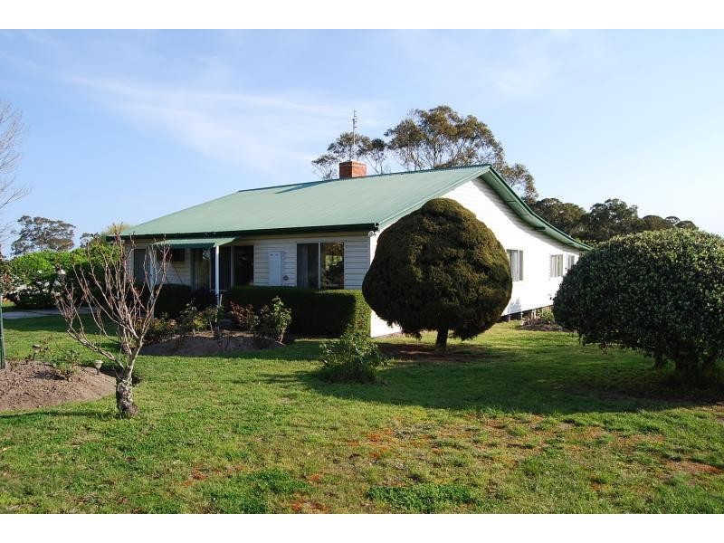 2820 Princes Highway, Kalimna West VIC 3909