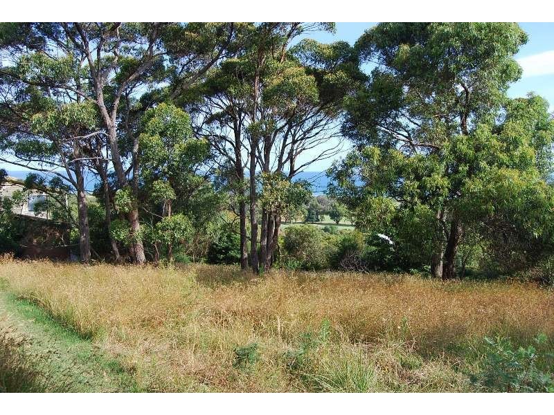 14 McRae Street, Lakes Entrance VIC 3909